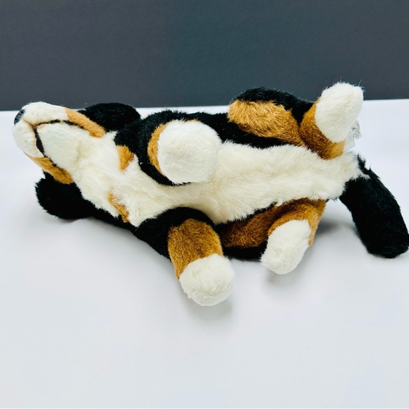 E&J Classic Bernese Mountain Dog Realistic Puppy Plush Animal 11” - Picture 6 of 7